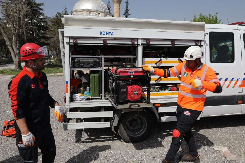 Karatay Arama ve Kurtarma Ekibine Uzman Eğitimi