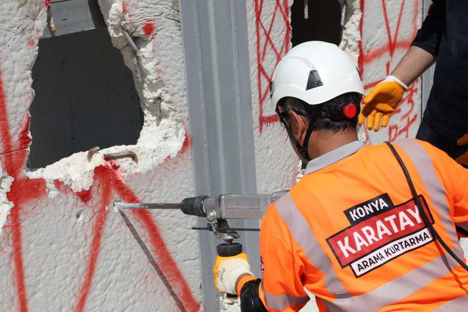 Karatay Arama ve Kurtarma Ekibine Uzman Eğitimi