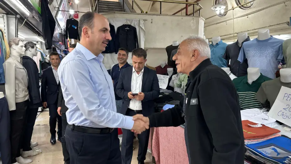 Başkan Altay Bayram Alışverişine Çıkan Konyalıları ve Esnafları Ziyaret Etti