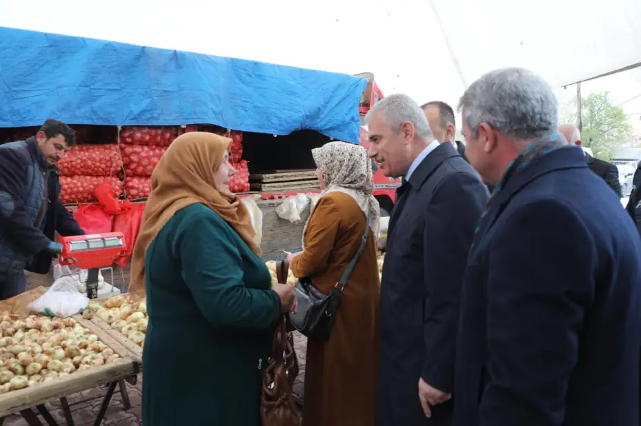 Vali İbrahim Akın, Yunak İlçesini Ziyaret Etti 