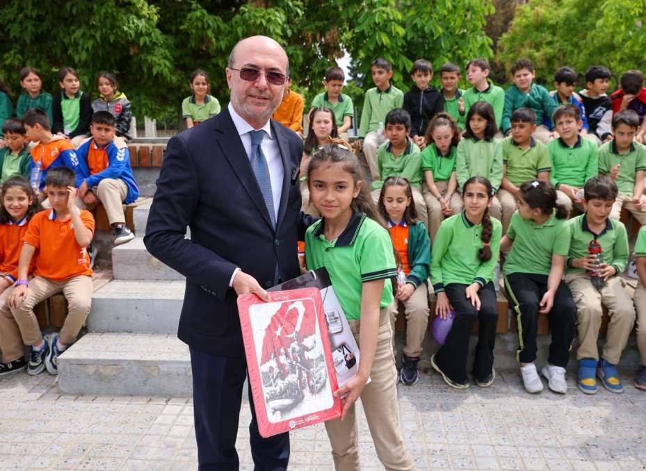 Başkan Pekyatırmacı Selçuklu Trafik Eğitim Parkı'nda Çocuklarla Bir Araya Geldi