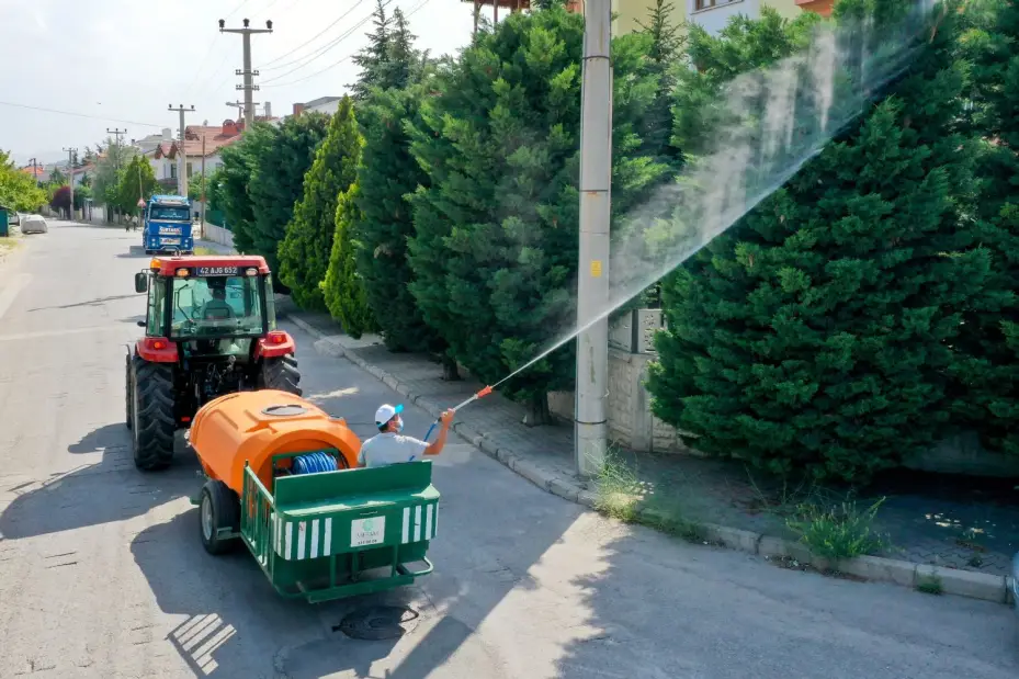 Meram Belediyesinden Yaz Öncesi Yoğun İlaçlama Seferberliği