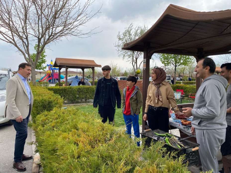 Kılca, Piknik ve Hobi Bahçelerinde Vatandaşlarla Bir Araya Geldi