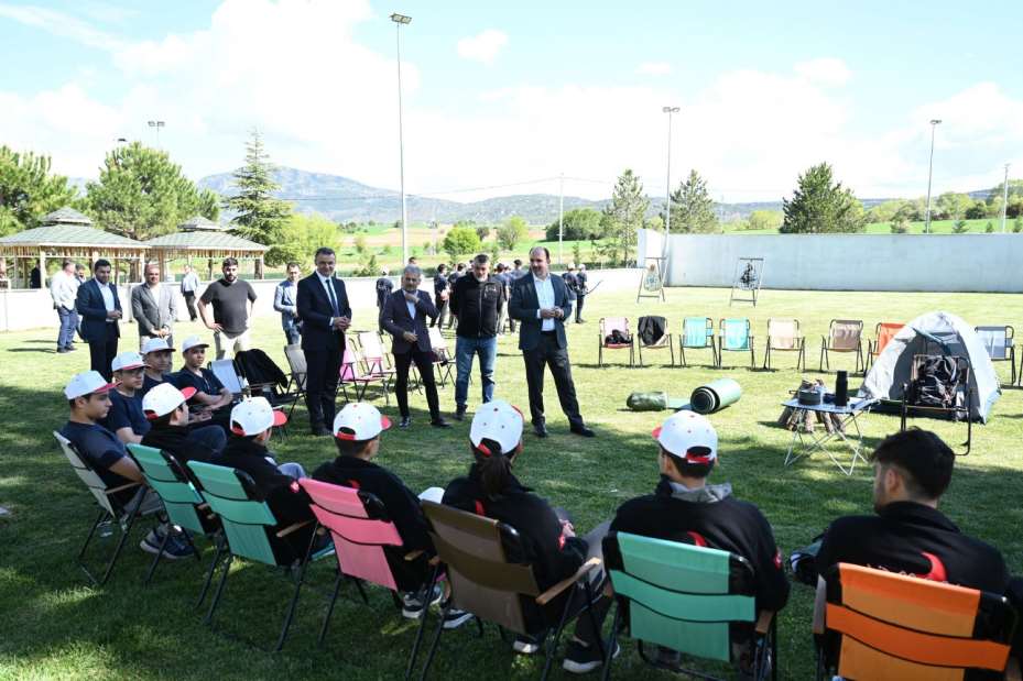 Başkan Altay Beyşehir Atabey Gençlik ve Eğitim Kampı'nda Lima Öğrencileriyle Buluştu