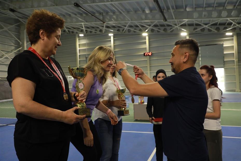 Karatay Tenis Kortu'nda Final Heyecanı
