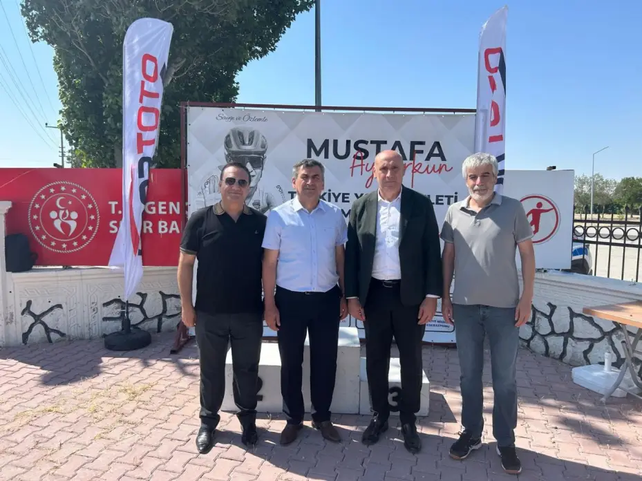 Konya’da Düzenlenen Mustafa Ayyorkun Türkiye Yol Şampiyonası'nda Parabisiklet Startı Verildi 