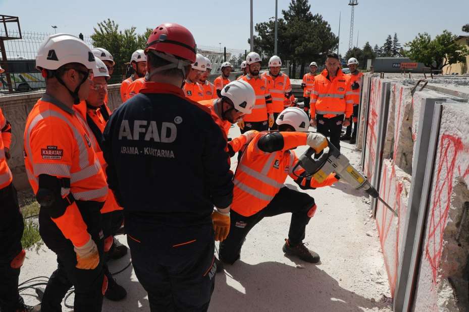 Karatay Arama ve Kurtarma Ekibine Uzman Eğitimi