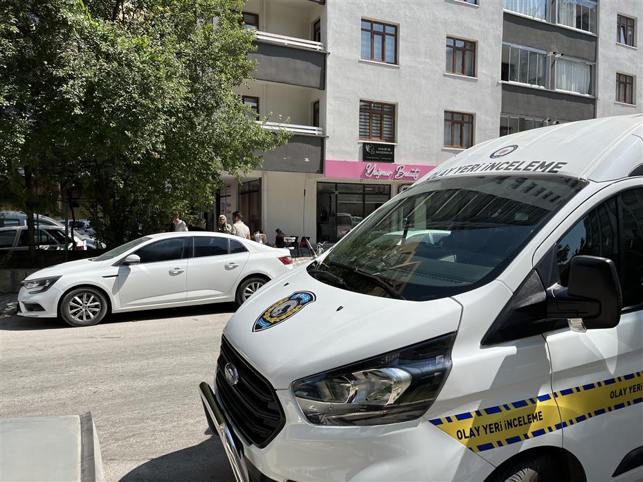  Konya'da Bir Apartmanda Top Mermisi Bulundu
