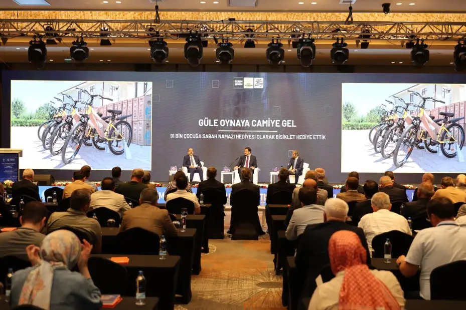 Başkan Altay Belediye Başkanlarına Konya Modeli Belediyeciliği Anlattı