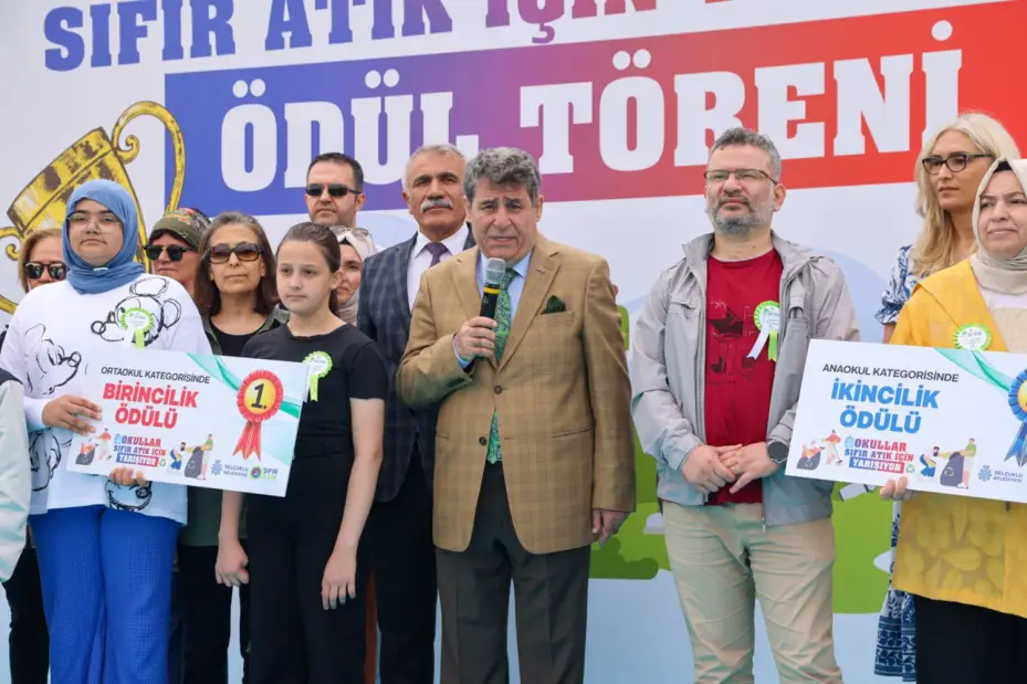  "Okullar Arası Sıfır Atık Yarışması" nın Ödül Töreni  Selçuklu Seyir Tepesi'nde Gerçekleşti