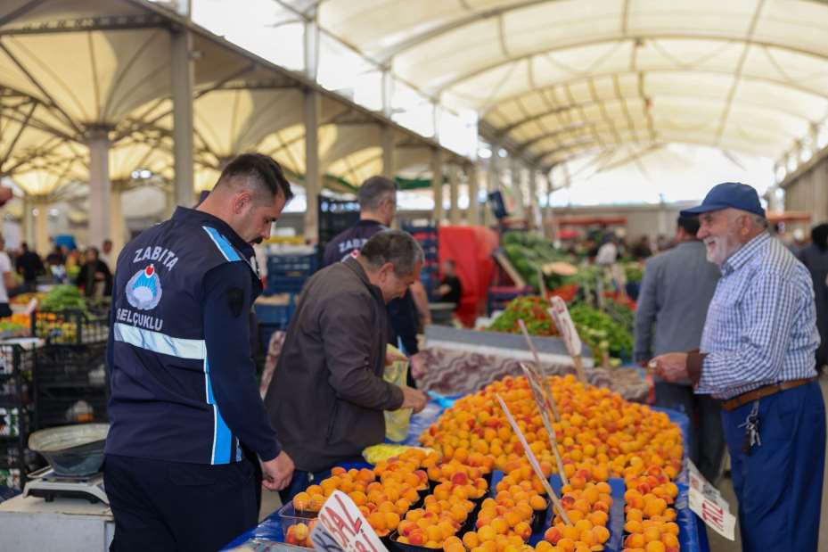 Selçuklu Belediyesi'nden Pazar Yeri Denetimi