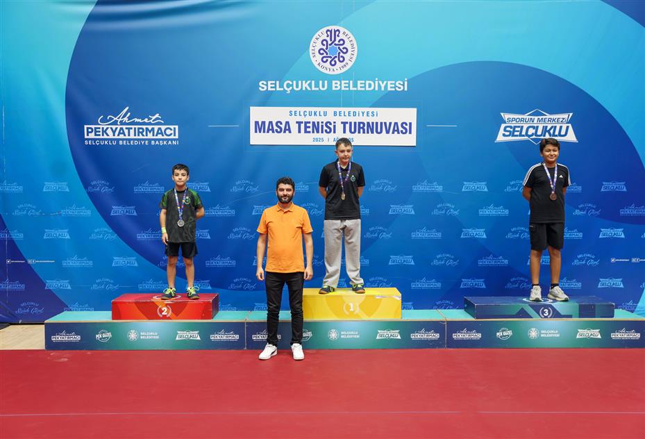 Sporun Merkezi Selçuklu'da Masa Tenisi Heyecanı Yaşandı