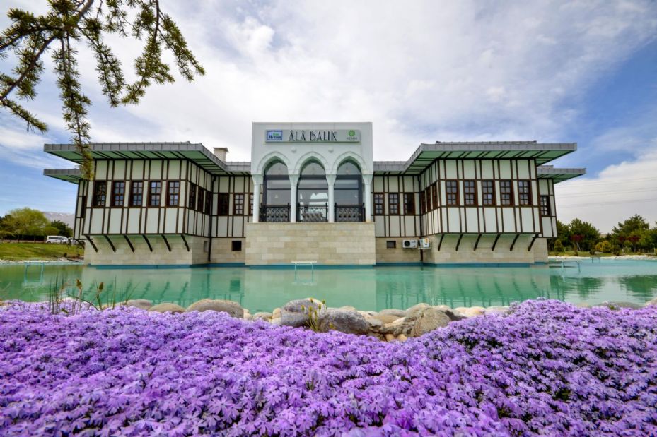 Konya'da İftar Sofralarının En Güzel Adresi; Meram Belediyesi Kafe ve Restoranları