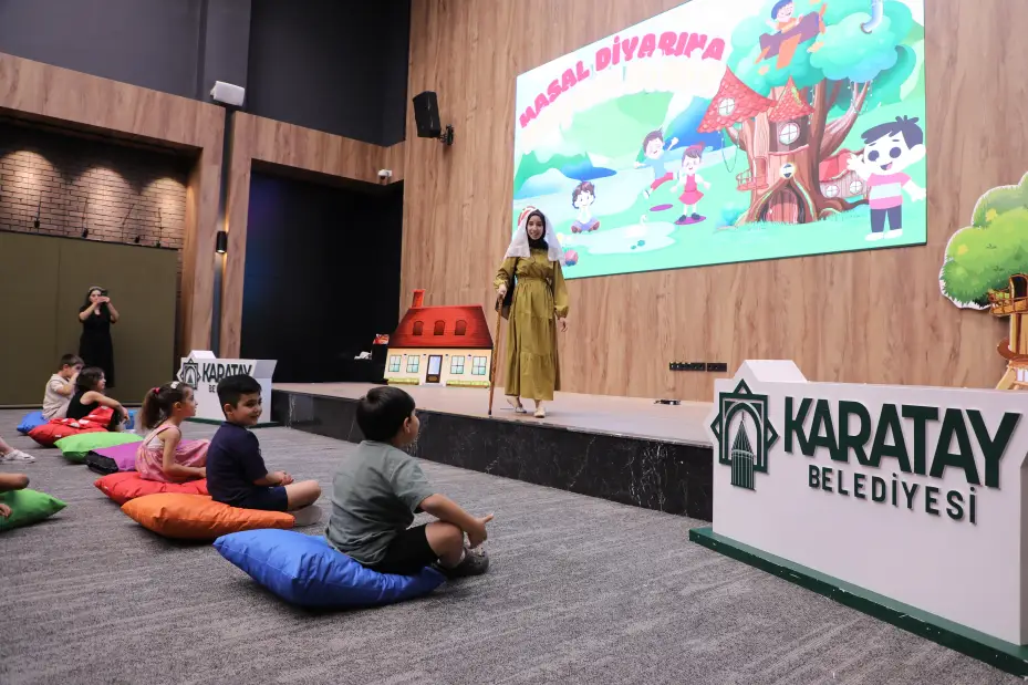 Minikler "Hoş Kubbe Masal Atölyesi"ni Çok Sevdi