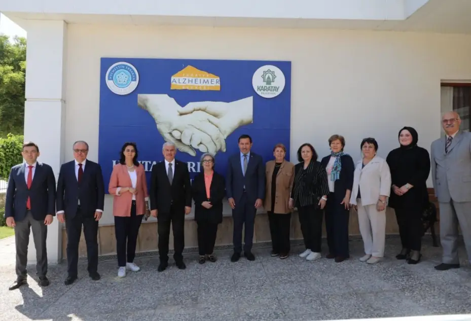 Vali Akın, Kaymakam Ayhan ve Kılca'dan Alzheimer Gündüz Yaşam Merkezi'ne Ziyaret