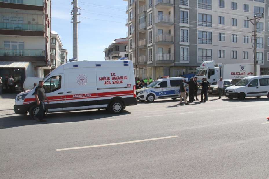 Kazada hayatını kaybeden bakkal, dualarla defnedildi 