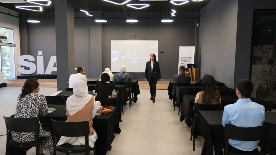 Büyükşehir Belediyesi Tarafından "3.Uluslararası Öğrenciler Sosyal İnovasyon Yaz Okulu" Programı Düzenlendi