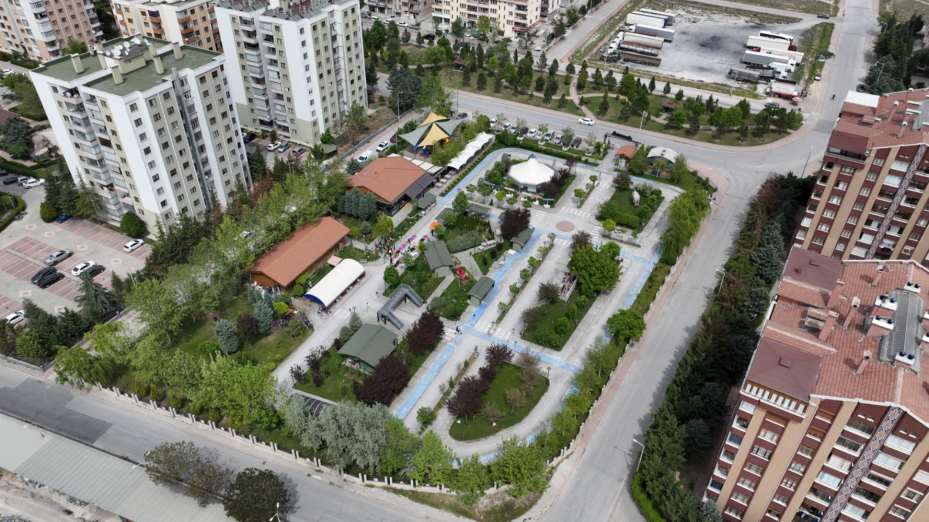 Başkan Pekyatırmacı Selçuklu Trafik Eğitim Parkı'nda Çocuklarla Bir Araya Geldi