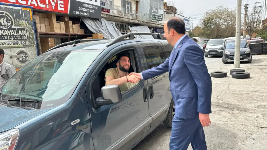 Başkan Altay Esnafların ve Konyalıların Bayram Heyecanına Ortak Oldu