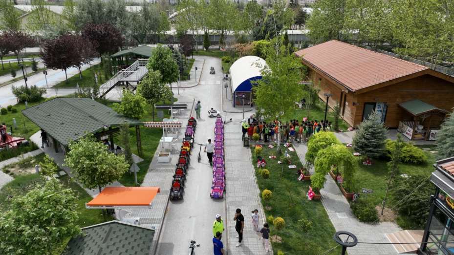 Başkan Pekyatırmacı Selçuklu Trafik Eğitim Parkı'nda Çocuklarla Bir Araya Geldi