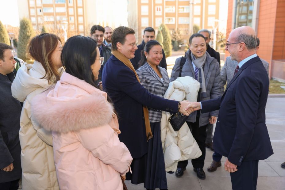 Başkan Pekyatırmacı'ya Çinli İş Adamlarından Ziyaret