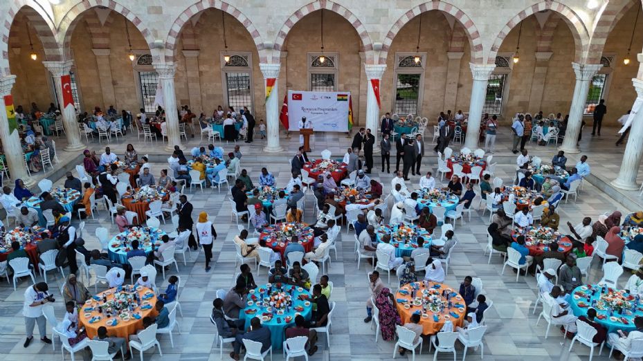 TİKA’nın Ramazan Sofrası Gana’da Kuruldu