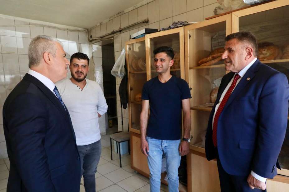 Vali İbrahim Akın, Ahırlı İlçesini Ziyaret Etti 