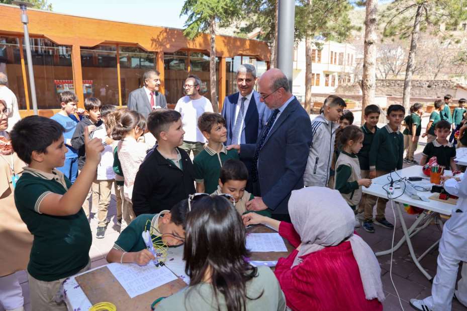 Başkan Pekyatırmacı, "Tüm Öğrencilerimizi Atölyelerimizden Yararlandırıyoruz"