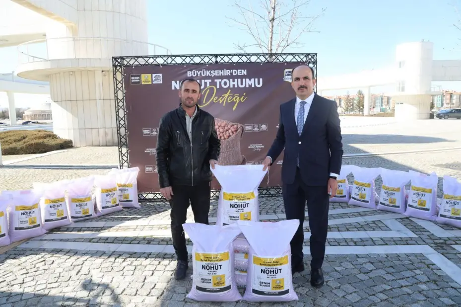 Başkan Altay Tüm Çiftçilerin 14 Mayıs Dünya Çiftçiler Gününü Kutladı