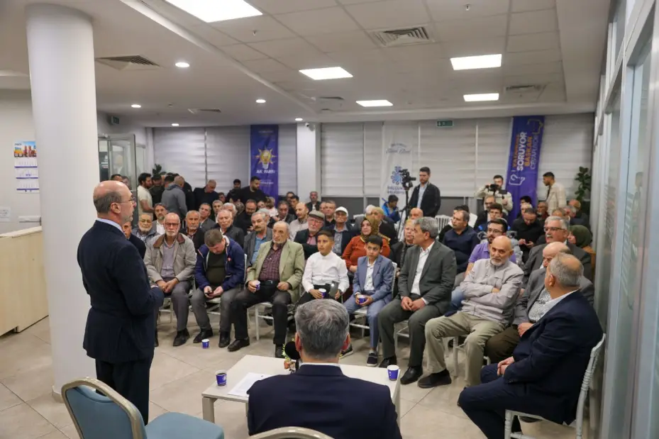 Beyhekim Mahallesi'nde Vatandaşlar Sordu Başkan Pekyatırmacı Cevapladı
