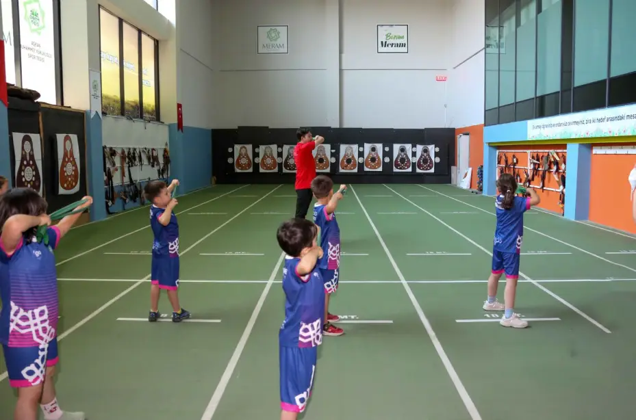 Meramlı Çocuklar Yaza ve Spora "Merhaba" Dedi