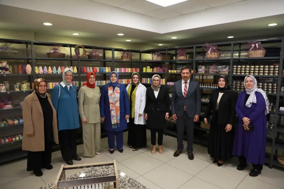 Ak Parti Kadın Kolları Genel Başkanı Tuğba Işık Ercan'dan Atölye Karatay'a Tam Destek 
