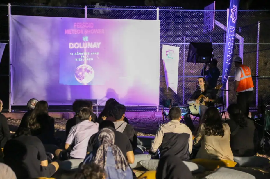 Meteor Yağmuru Meram'da Görsel Bir Şölene Dönüştü