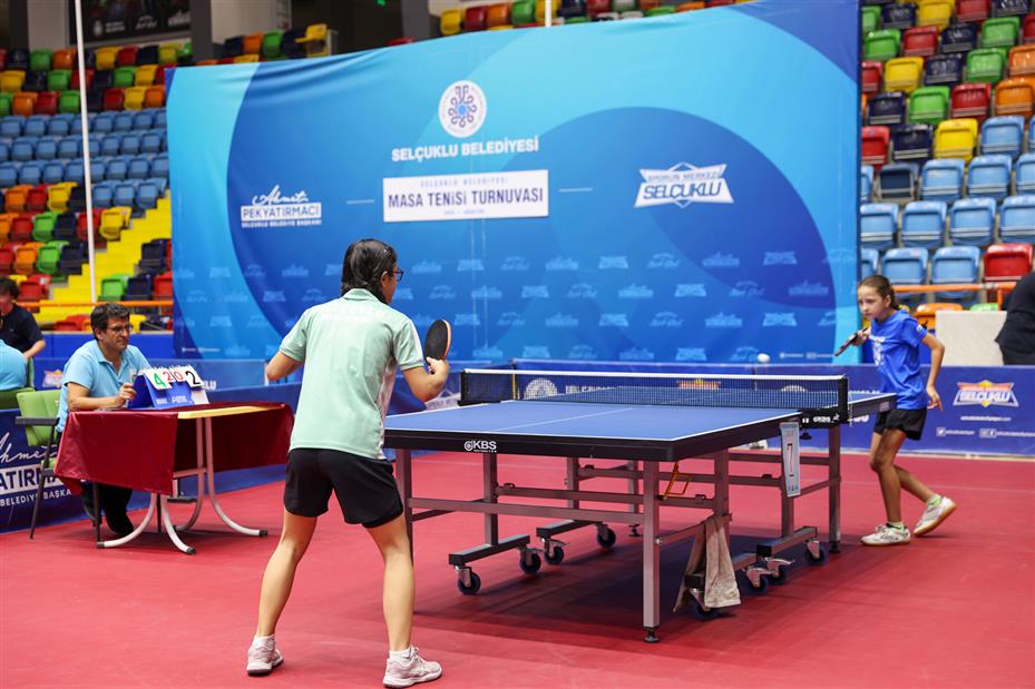 Sporun Merkezi Selçuklu'da Masa Tenisi Heyecanı Yaşandı