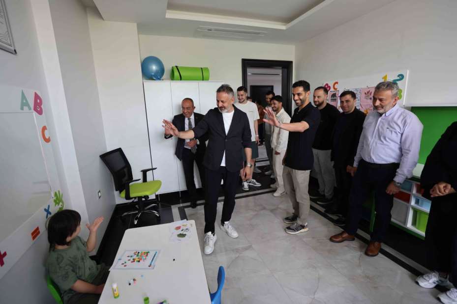 Konyaspor'dan DOSD Meram'a Özel Ziyaret