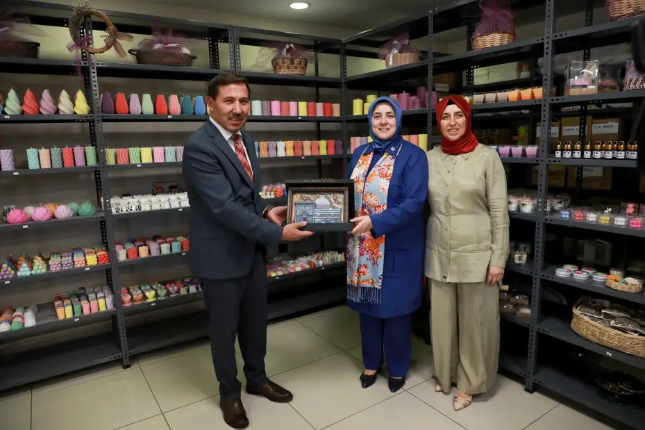 Ak Parti Kadın Kolları Genel Başkanı Tuğba Işık Ercan'dan Atölye Karatay'a Tam Destek 