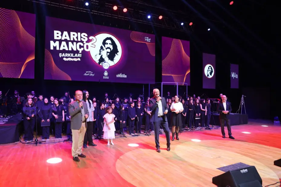 Selçuklu Belediyesi Sanat Akademisi Çocuk Korosu'ndan Barış Manço'ya Vefa Konseri