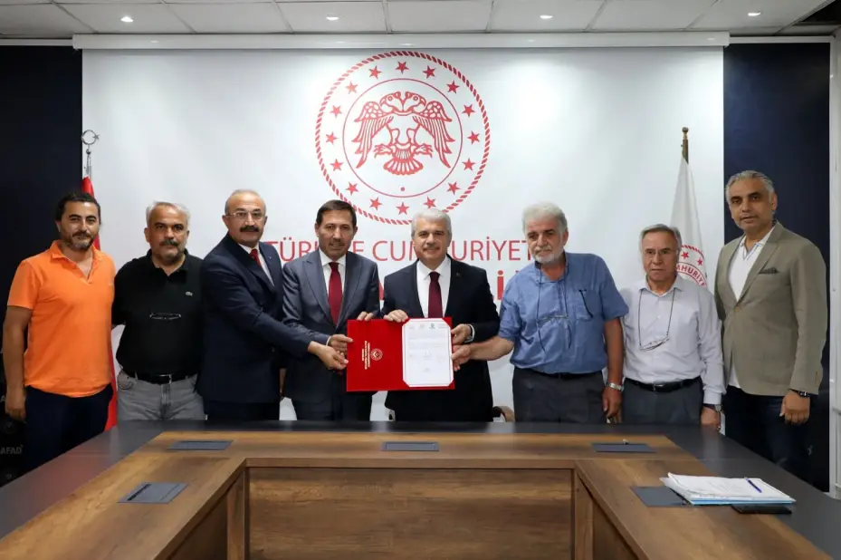 Huzurevi Yaşlı Bakım ve Rehabilitasyon Merkezi İçin İmzalar Atıldı