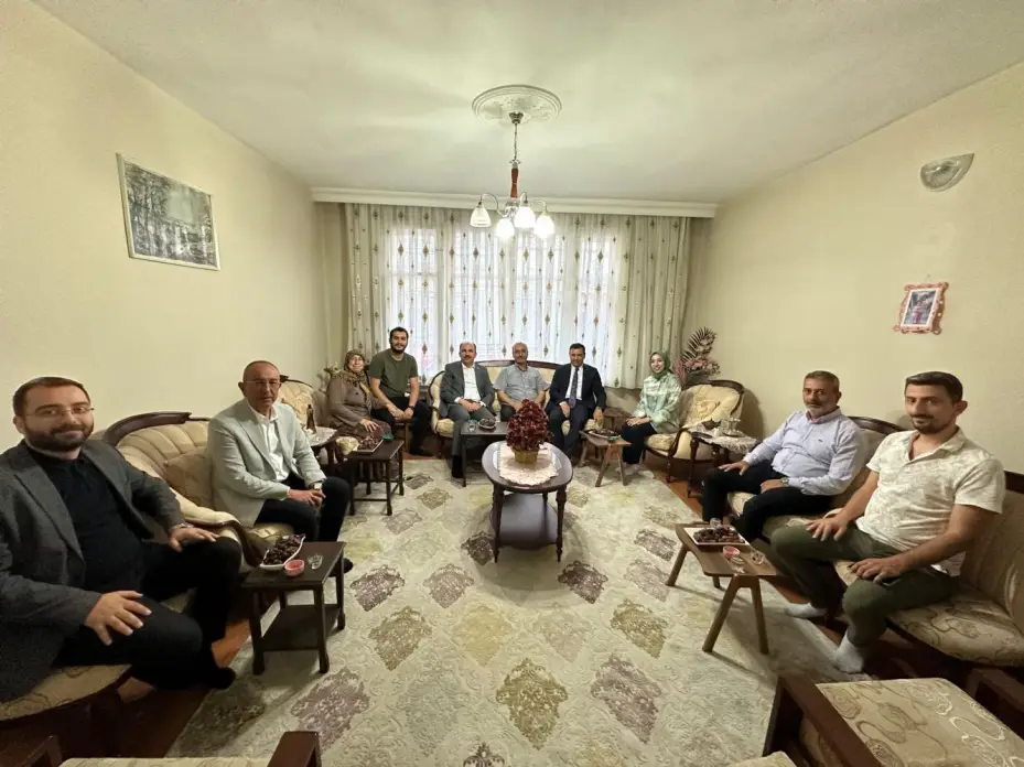 Başkan Altay Hac İbadetini Yerine Getiren Vatandaşları Ziyaret Etti 