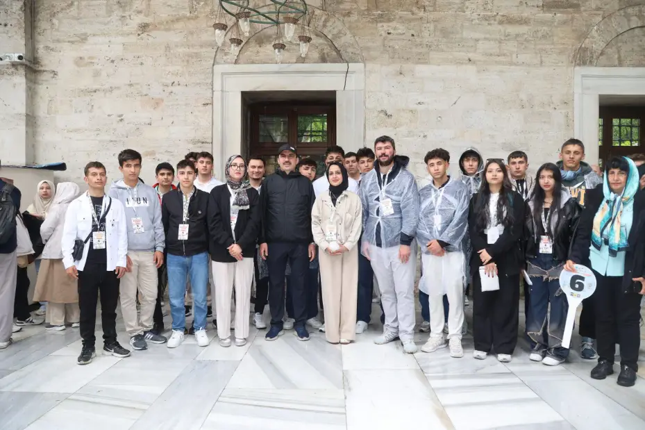 Başkan Altay :"Bu Eğitim Döneminde 26 Bin Öğrencimizi İstanbul'la Buluşturduk"