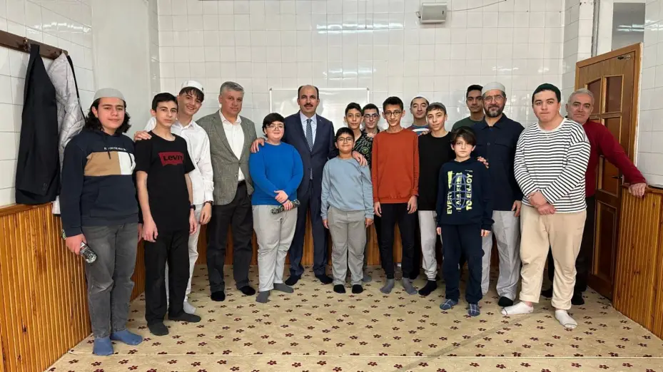 Başkan Altay Esnafların ve Konyalıların Bayram Heyecanına Ortak Oldu