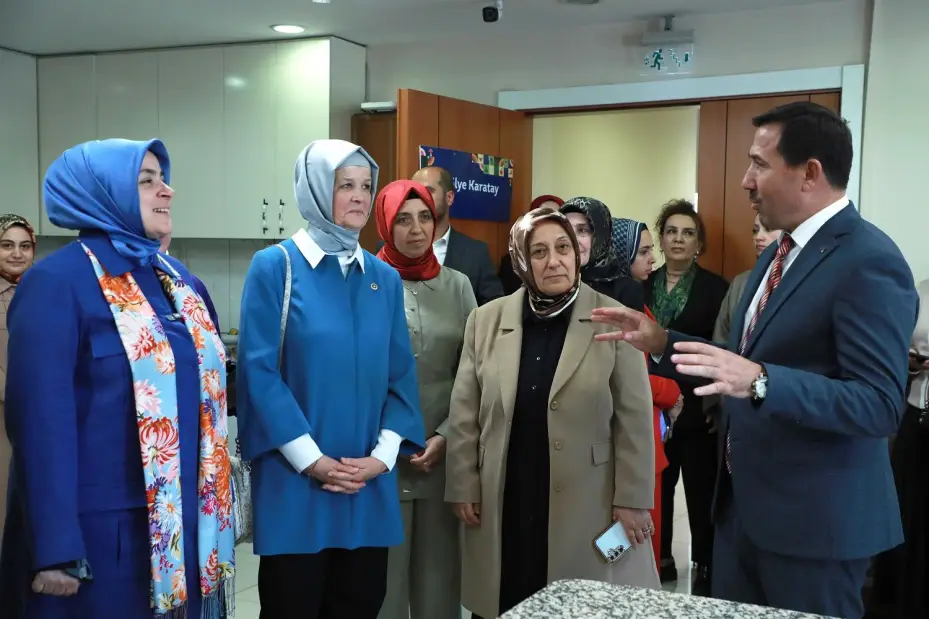 Ak Parti Kadın Kolları Genel Başkanı Tuğba Işık Ercan'dan Atölye Karatay'a Tam Destek 