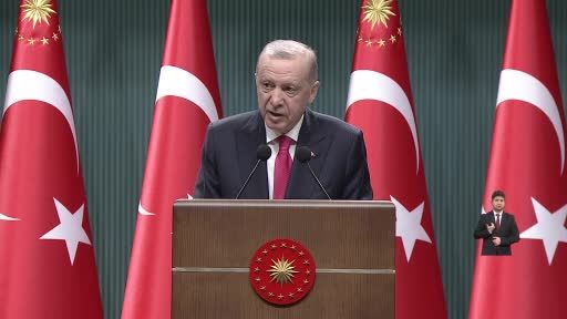 Cumhurbaşkanı Erdoğan: "Geçmiş hükümetlerimiz döneminde başardığımız gibi inşallah enflasyonu yine tek haneli rakamlara indireceğiz"