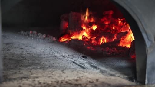 Ramazan Ayında 450 Derece Sıcaklık Önünde Vazgeçilmez Lezzet Mesaisi