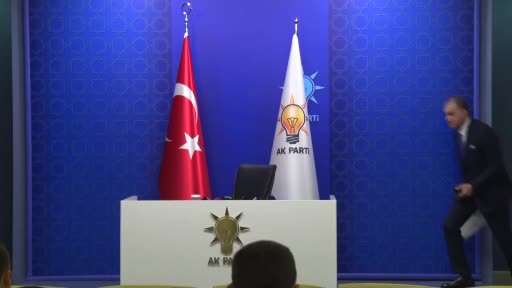 AK Parti Sözcüsü Çelik: "Özgür Özel’e yapılan saldırıyı topyekün reddediyor ve lanetliyoruz"
