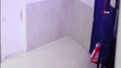 Kardeşlerin katilinin cinayeti işlediği binadan ayrıldığı anların görüntüsü ortaya çıktı