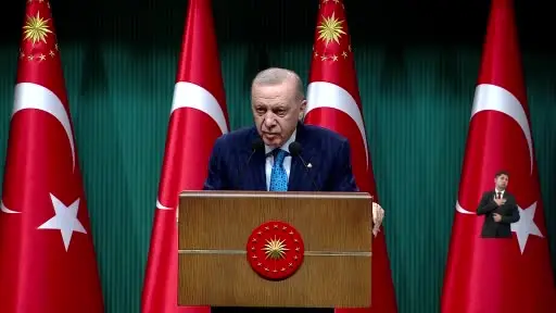Cumhurbaşkanı Erdoğan: "Laçin Havalimanı’nı hizmete açtık. Karabağ’ın her yanında bir kalkınma ve alt yapı seferberliği yaşanıyor. Karabağ işgalin yaralarını sarıyor. Biz de bu çalışmalara her türlü desteği veriyoruz."