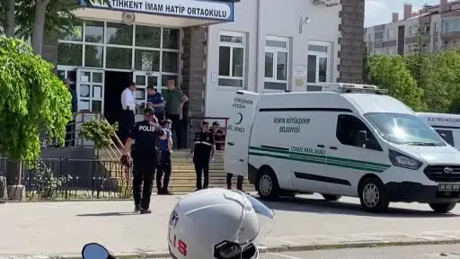 Konya’da öğretmen okulda uğradığı silahlı saldırıda hayatını kaybetti