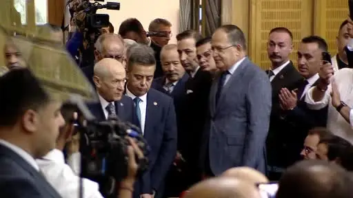 MHP Genel Başkanı Bahçeli: "CHP’deki belediyelerin yolsuzluk batağına saplanması bu partiyi neredeyse bu partiyi organize şebekeye çevirmiştir"