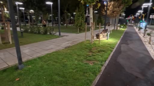 "Tecavüz ediyorlar" diye çığlık attı, yardıma gelenleri darp etti